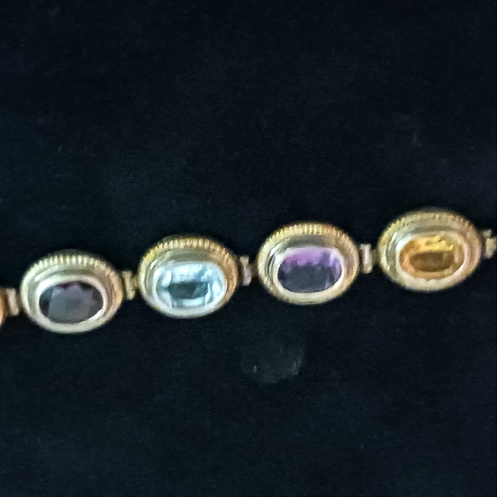 Bracelet